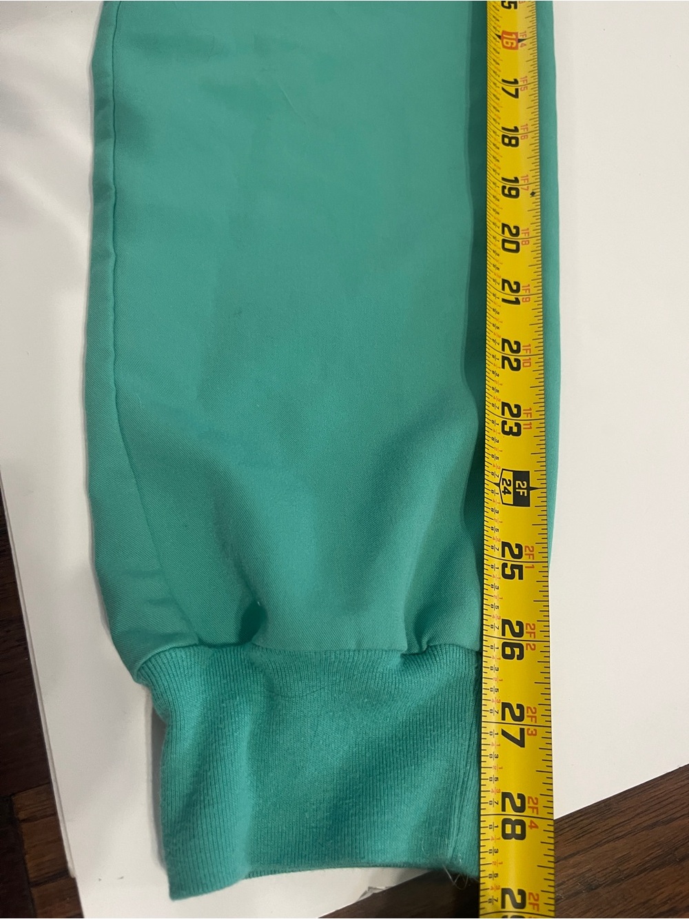 Figs Uman Relaxed Jogger Size Small Surgical Green Scrub Pants - Picture 7 of 8
